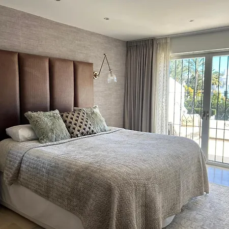 4 Bedroom Townhouse Puerto Banus *