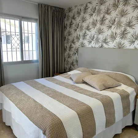 Apartment 4 Bedroom Townhouse Puerto Banus Marbella