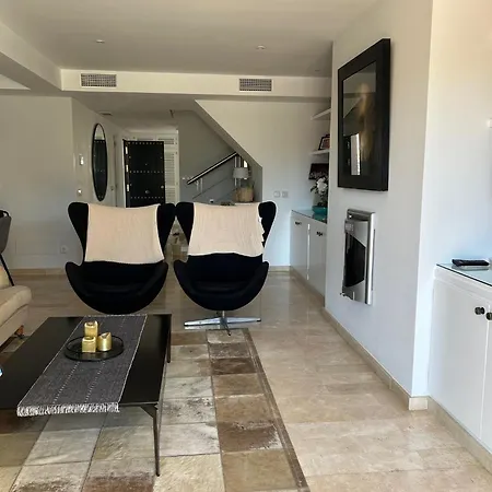 4 Bedroom Townhouse Puerto Banus Apartment Marbella